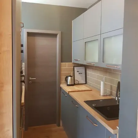 7th Heaven Apartment *