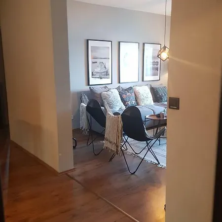 Apartment 7th Heaven *
